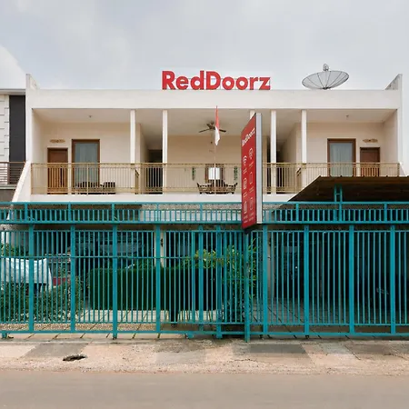 RedDoorz near Cipinang Indah Mall-3